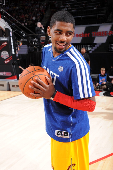 利物浦vs毕尔巴鄂竞技：萨拉赫、维尔茨首发，索博斯洛伊出战（利物浦战毕尔巴鄂竞技：萨拉赫、维尔茨先发，索博斯洛伊亮相）