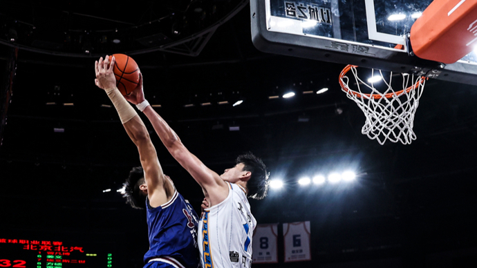 赛事背景介绍：尼克斯与猛龙的强强对决（赛前背景解析：尼克斯与猛龙的强强交锋）