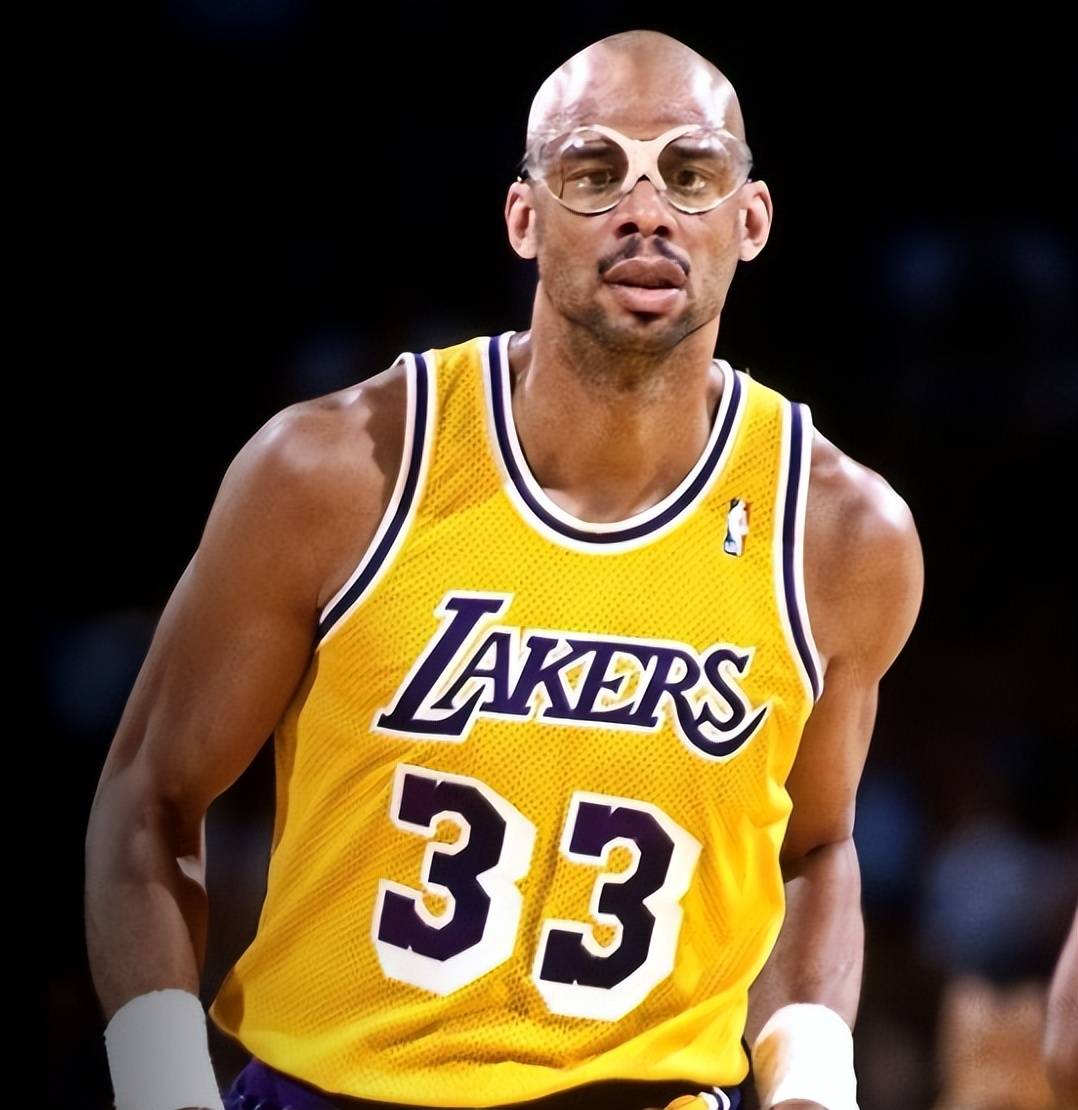 17亿韩元! 中超引进韩国主力后腰：引进费超23年中超标王!（耗资17亿韩元！中超签下韩国主力后腰，转会费超过2023年中超标王）