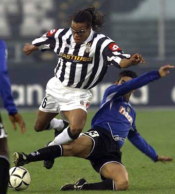 成都vs广岛三箭：费利佩、周定洋出战，德尔加多替补（成都迎战广岛三箭：费利佩、周定洋出战，德尔加多列替补）