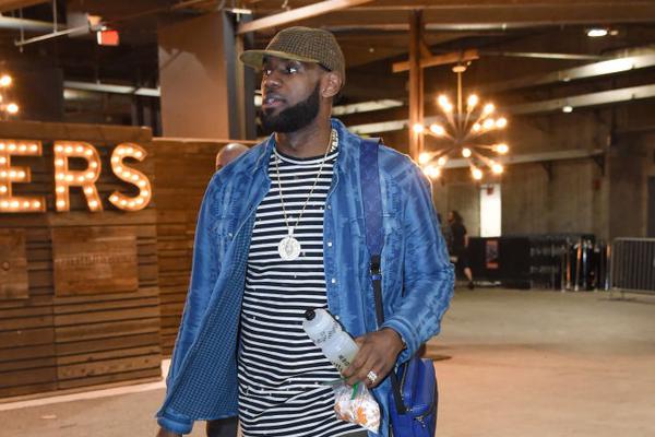 斯基拉：热那亚将与德罗西会面，后者已是维埃拉的潜在接任者（斯基拉：热那亚拟与德罗西会面，视其为维埃拉的潜在接班人）