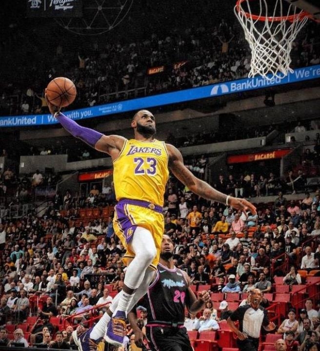 0点下班！孙颖莎太累了，或迎27小时5赛，体能精力双重考验（熬到零点收工，孙颖莎或27小时5战，体能与精力面临双重挑战）