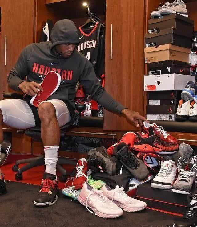 媒体人：曾凡博即将回归北京男篮（媒体人透露：曾凡博即将重返北京男篮）