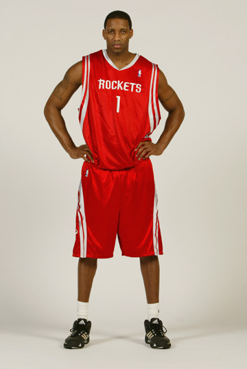 巴西女排3-2战胜日本女排，夺得世女排联赛半决赛冠军。（巴西女排五局险胜日本3比2，摘得世女排联赛半决赛桂冠）