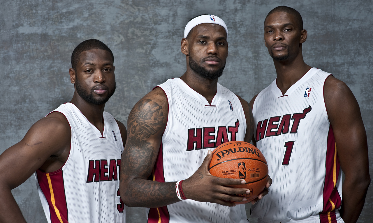 王钰栋首个主力赛季表现：共12球5助攻，荣膺中超本土金靴（王钰栋主力处子季斩12球5助，加冕中超本土金靴）