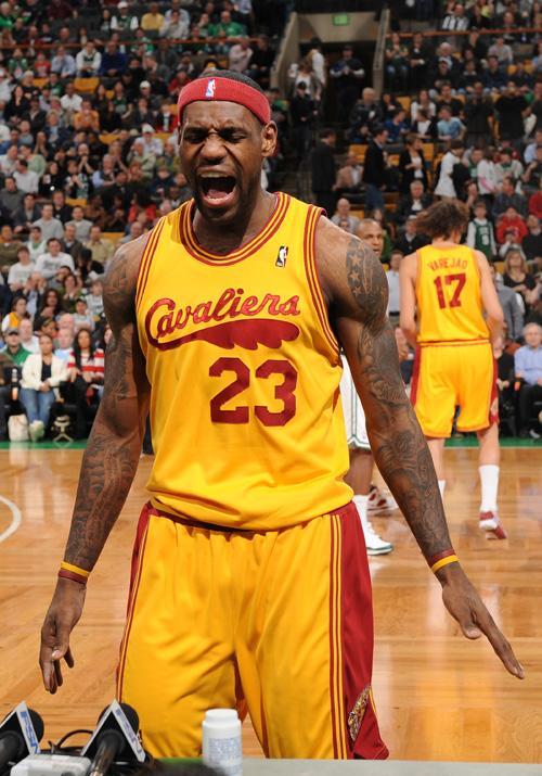 英冠前瞻：伯明翰急于走出不胜阴霾，德比郡客场战绩稳定（英冠前瞻：伯明翰力争摆脱不胜低迷，德比郡客战表现稳健）