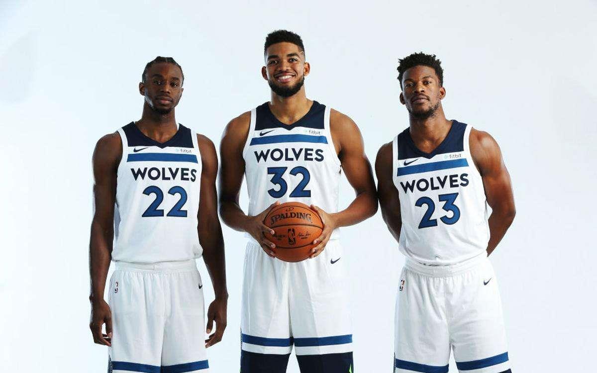 克雷桑在中超表现突出，国安亚冠奖金或成关键，球队需重视中场深度。（克雷桑闪耀中超，亚冠奖金或成国安关键筹码，球队须强化中场厚度）