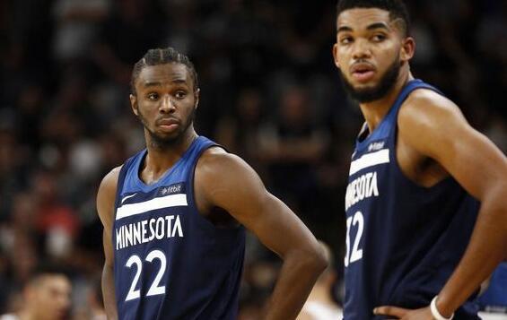 穆勒续约温哥华白浪至2026年，年薪600万欧元（穆勒与温哥华白浪签下新合同至2026年，年薪600万欧元）