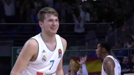 阿根廷记者：目前埃斯特旺比亚马尔出色，前者的终结能力更强（阿媒记者：埃斯特旺目前更出彩，终结能力胜过比亚马尔）