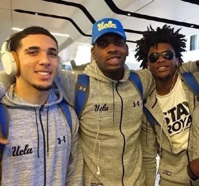 马刺队记：马刺常规赛取得七连胜，单场得分王均不同（马刺队记者：马刺常规赛豪取七连胜，场场得分王不同人）