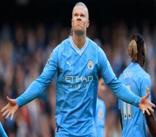 图片报：因球迷禁令，大部分法兰克福高层放弃前往那不勒斯（图片报：受球迷禁令影响，法兰克福多数高层取消那不勒斯之行）