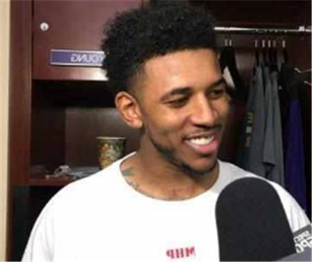 拉米罗：希望和球迷们携手走过低谷；吴少聪发烧需几天恢复（拉米罗：盼与球迷共度低谷；吴少聪发烧预计数日恢复）